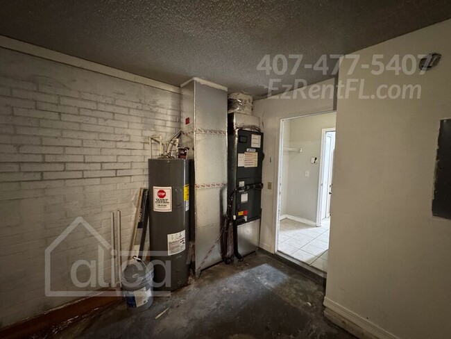Building Photo - 3958 Victoria Landing Dr N