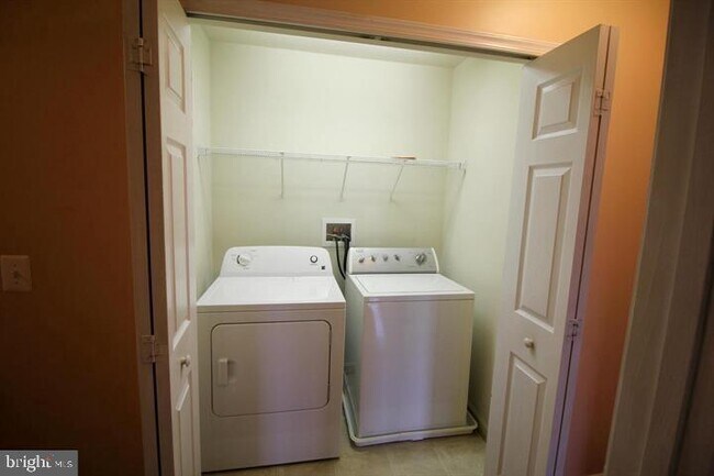 Building Photo - 35382 Gosling Ln