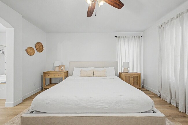 Building Photo - 15923 W Marconi Ave