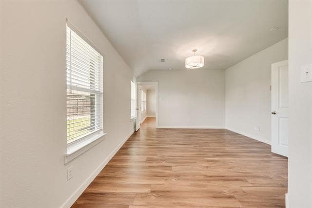 Building Photo - 1200 Kanata Ct