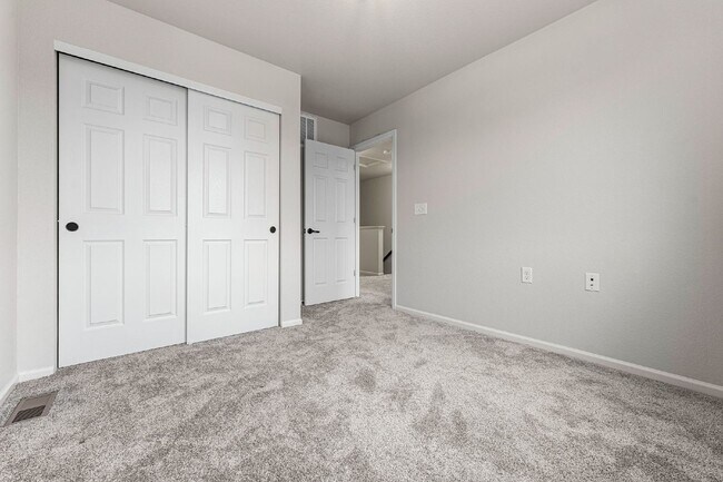 Building Photo - Charming 3-Bedroom Home in Thornton with Spacious Layout and Modern Amenities!