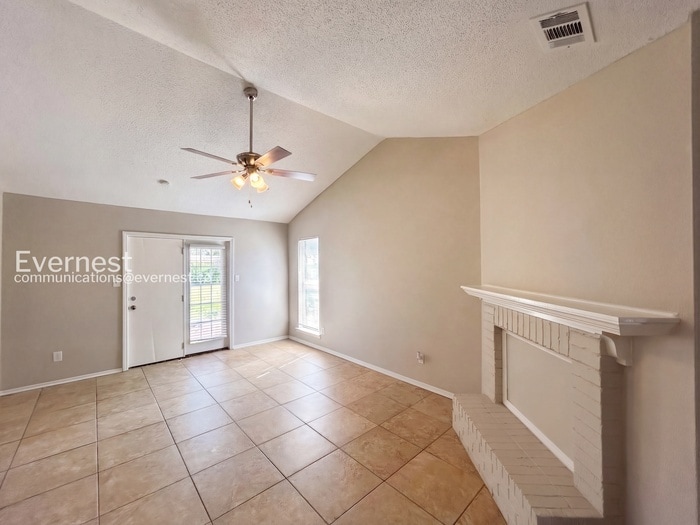 Building Photo - 6585 Fairwood Cove