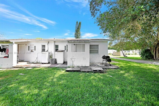 Building Photo - 577 NW 90th St