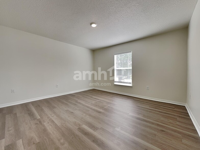 Building Photo - 1019 Brenton Leaf Dr