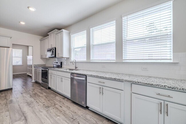 Building Photo - 309 Merganser Dr
