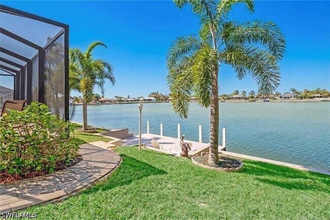 Building Photo - 1119 SE 1st Terrace