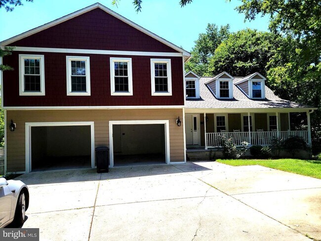 Building Photo - 1108 Swan Creek Rd