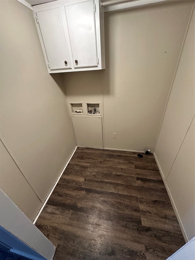 Building Photo - 2021 N Battlebell Rd