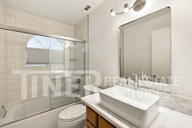 Building Photo - 3863 Olivebranch Ln