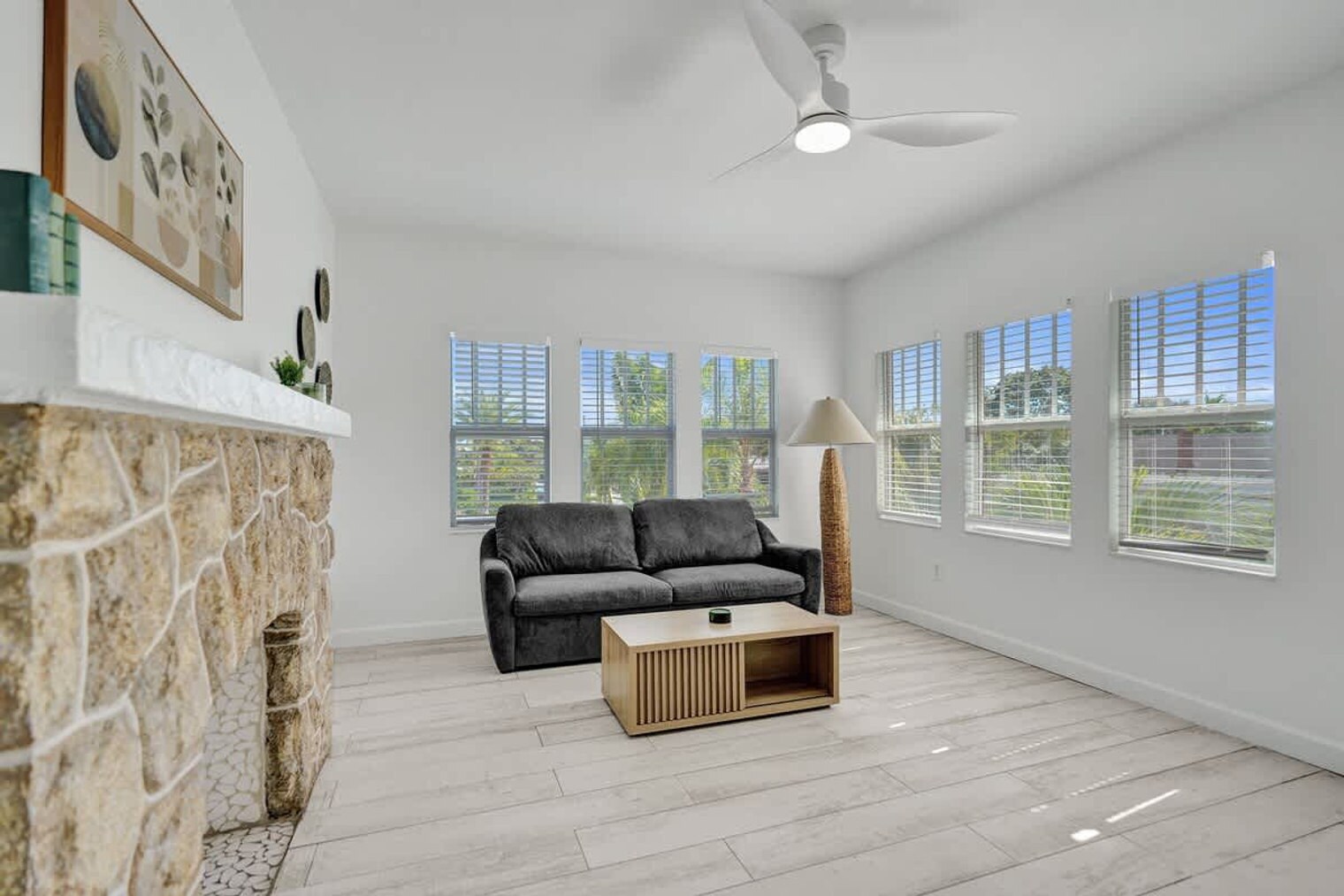 Building Photo - 901 N Federal Hwy