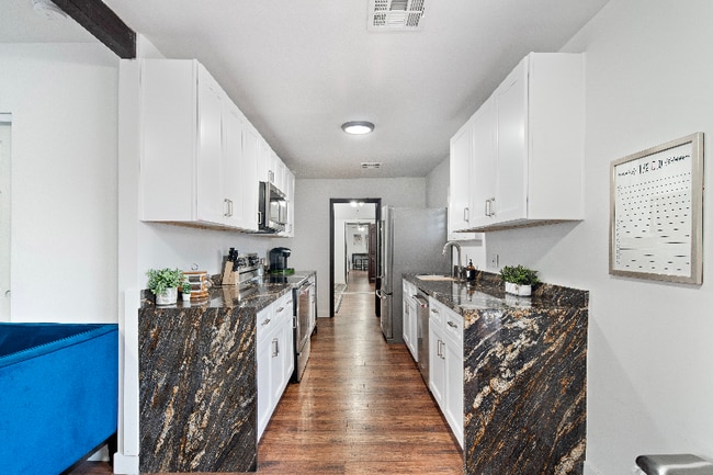 Building Photo - 3221 N 13th St