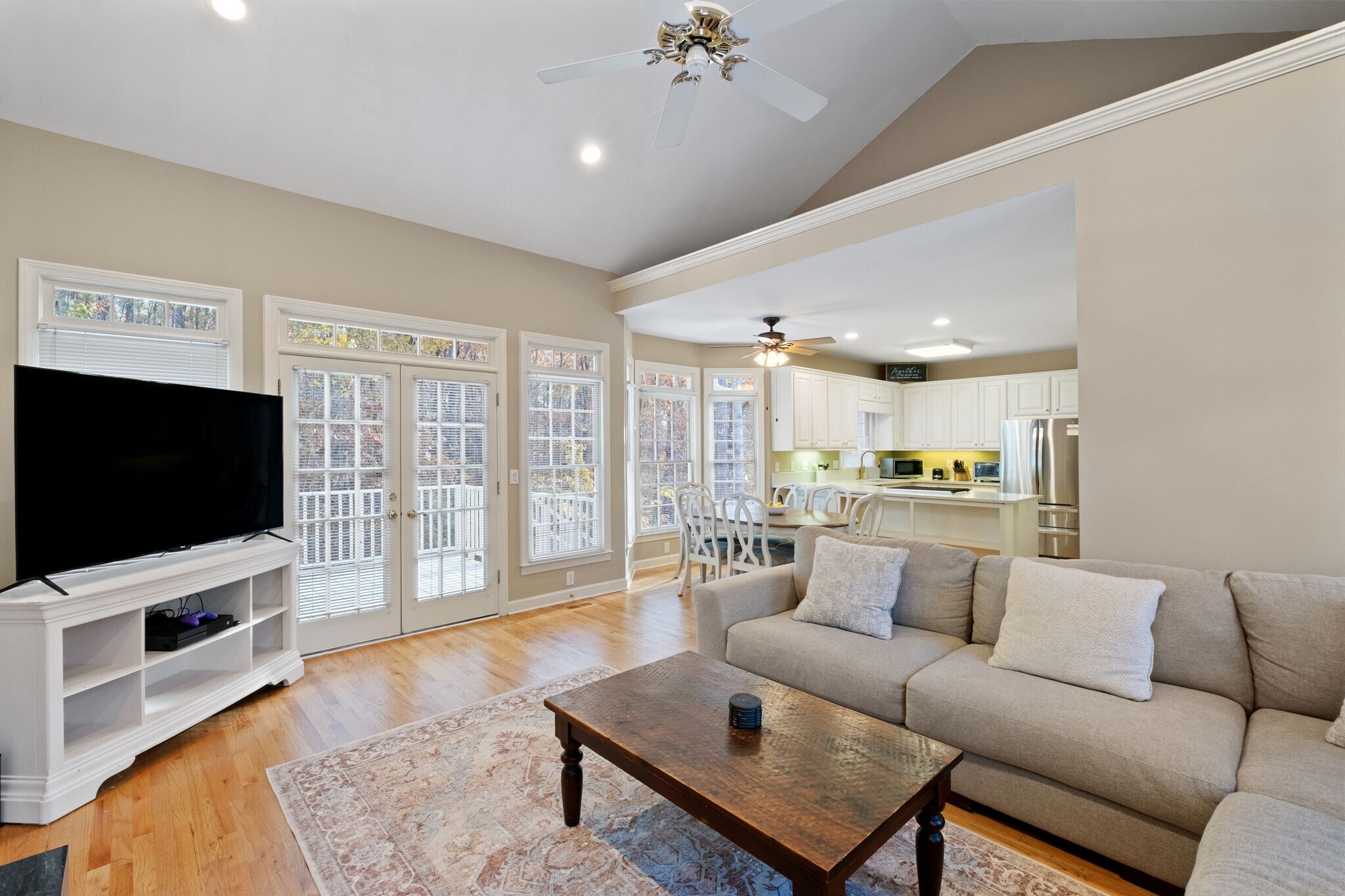 Building Photo - 2293 Camden Dr SW