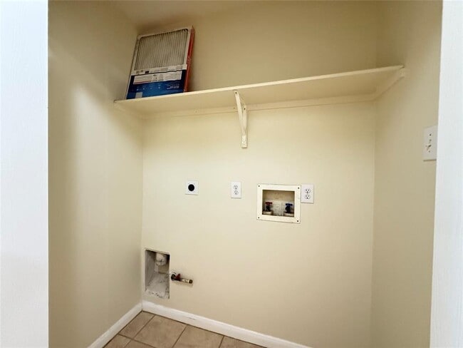 Building Photo - 6615 Highwind Bend Ln
