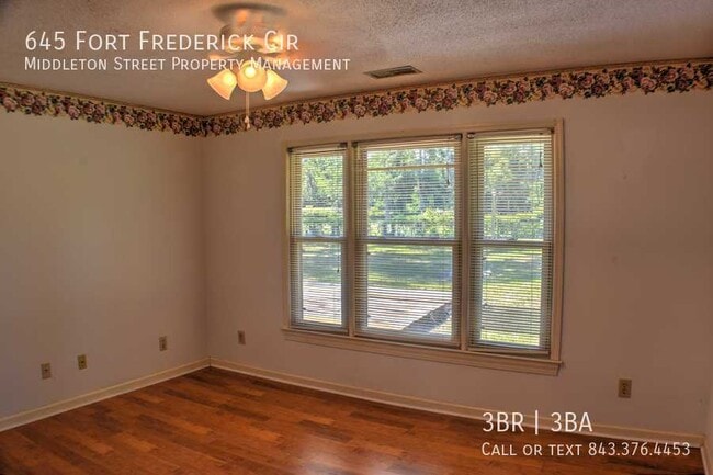 Building Photo - 645 Fort Frederick Cir