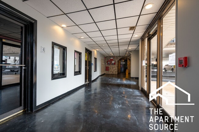 Building Photo - 2300 N Harlem Ave