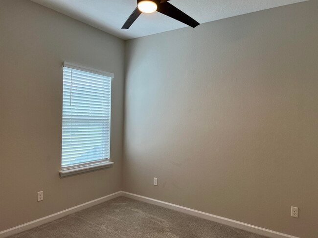 Building Photo - 7155 Jareth Dr