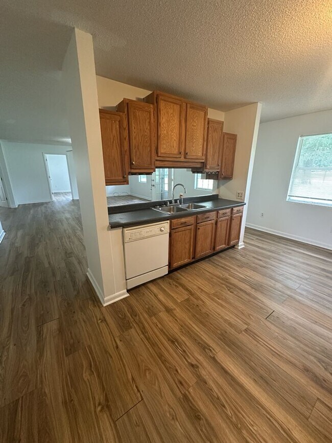 Building Photo - 6250 GA-136