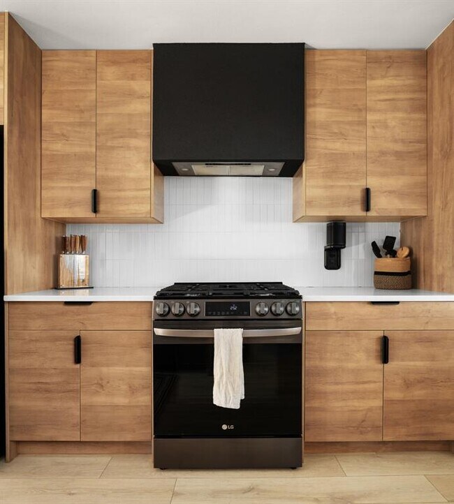 Building Photo - 2409 Shiloh Dr