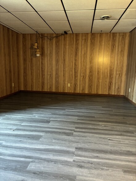 Building Photo - 14535 W Janice Pl