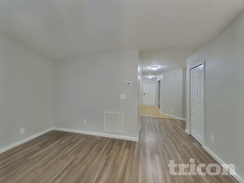 Building Photo - 13 Slocum Path