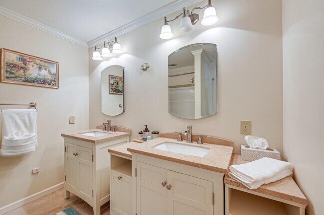 Building Photo - 4984 Webster Rd