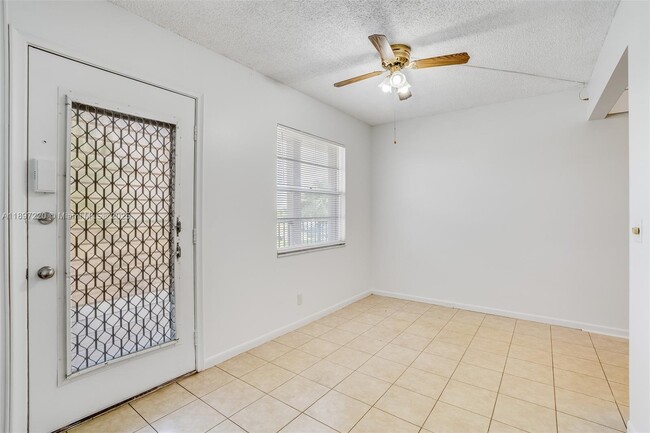 Building Photo - 13255 SW 9th Ct