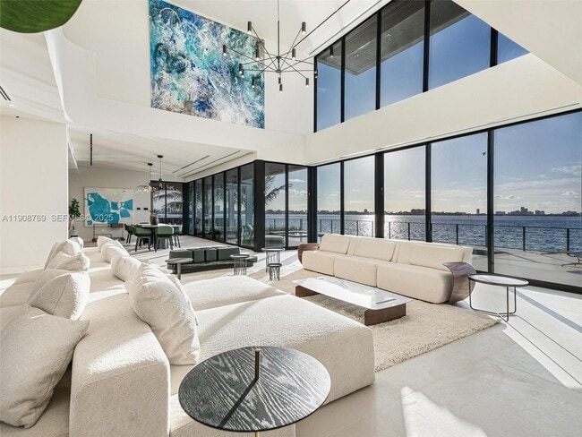 Building Photo - 11400 N Bayshore Dr