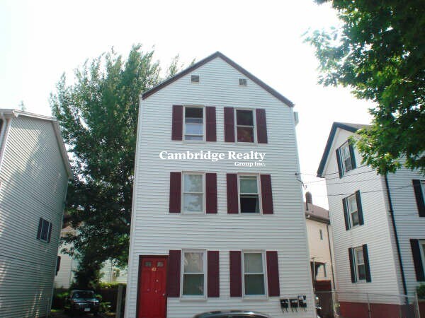 Building Photo - 40 Bristol St