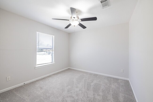 Building Photo - 11915 Greenmesa Dr