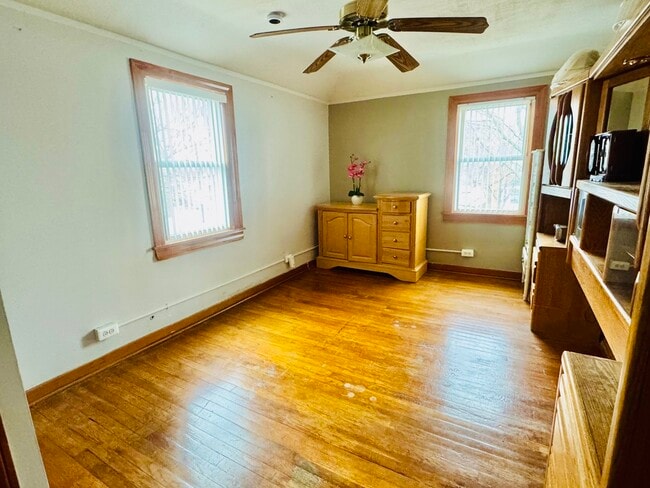 Building Photo - 3743 S 59th Ave