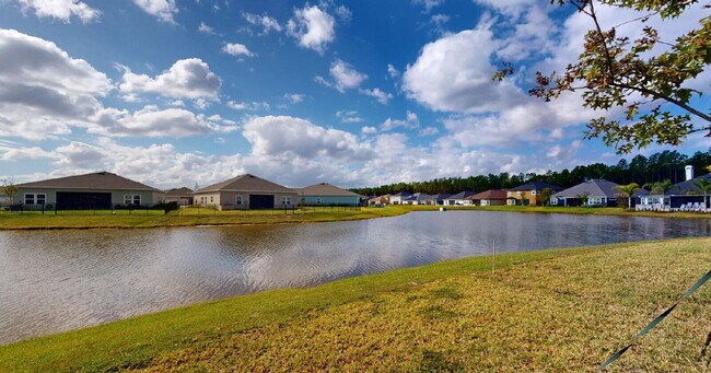 Building Photo - 3965 Cloverdale Ct