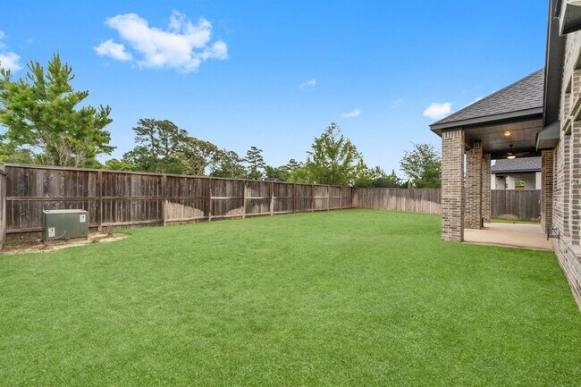 Building Photo - 40 Venetia Grove Dr