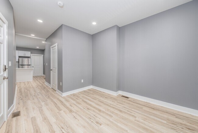 Building Photo - 1422 Jackson St