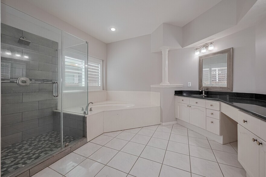 Building Photo - 6503 Taimer Ct