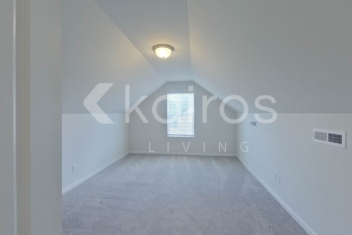 Building Photo - 1151 Silvertrace Dr