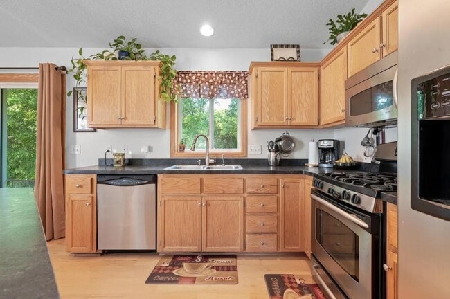 Building Photo - 2921 235th Ave NW