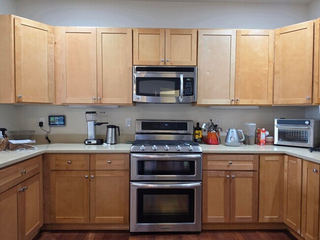 Building Photo - 3 Bedroom Rambler in Poulsbo's Chateau Ridge Neighborhood!