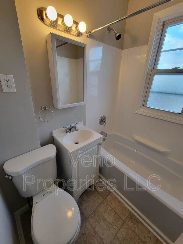 Building Photo - 307 Altamont Ave.