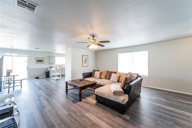 Building Photo - 9844 Sparrow Hawk Ln