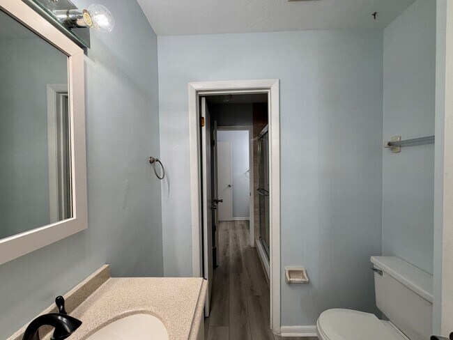 Building Photo - 4411 SW 34th St