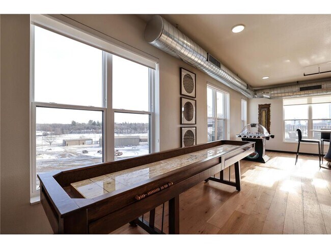 Building Photo - 28 7th St NE