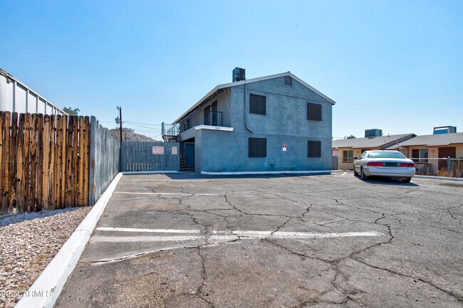 Building Photo - 9631 N 12th Ave