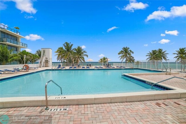 Building Photo - 2401 S Ocean Dr