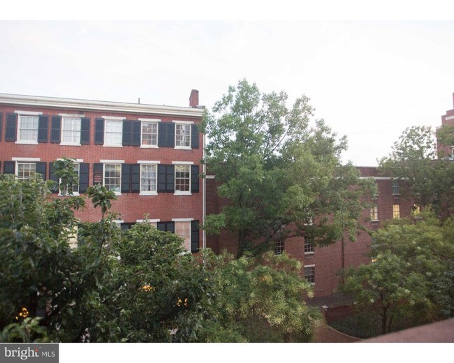 Building Photo - 721 Spruce St