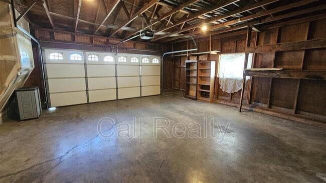 Building Photo - 14110 E Desmet Ave