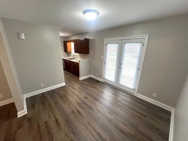 Building Photo - 3409 Dailey Rd