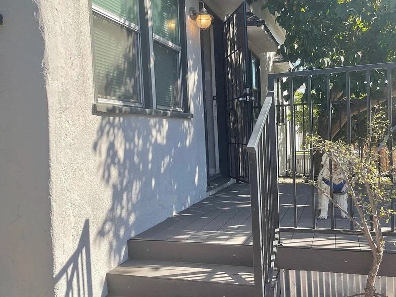 Building Photo - 1111 Blake Ave