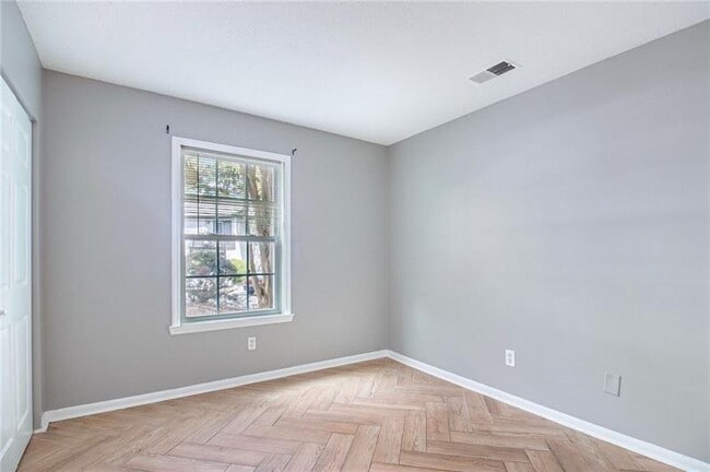 Building Photo - 3599 Woodbriar Cir