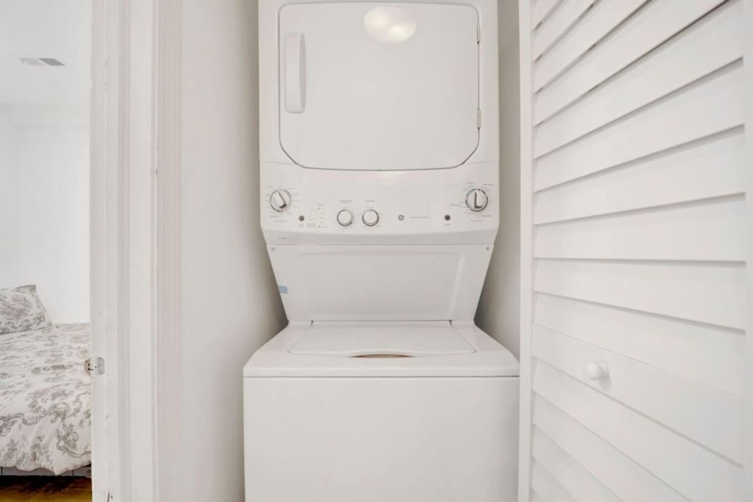 Building Photo - 503 W Wrightwood Ave