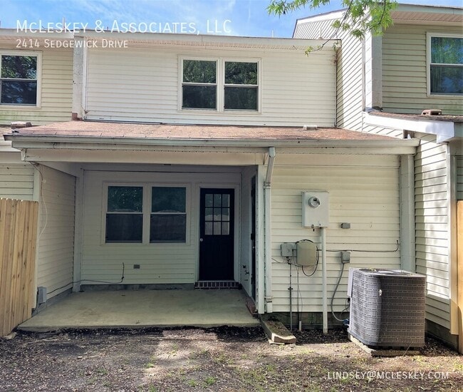 Building Photo - 2414 Sedgewick Dr